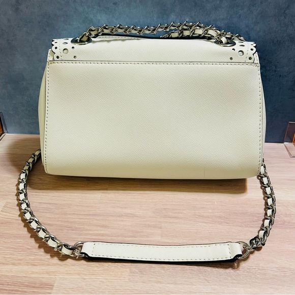 Michael Kors Hannah White Saffiano Leather Scallop Crossbody Bag NWOT - Picture 2 of 11